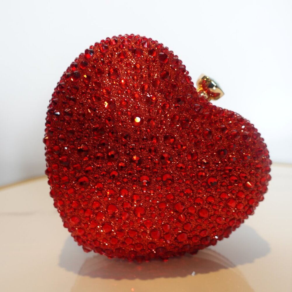 RAMLA Heart Shaped Crystal Rhinestone Women's clutch Gold color Hardware RED